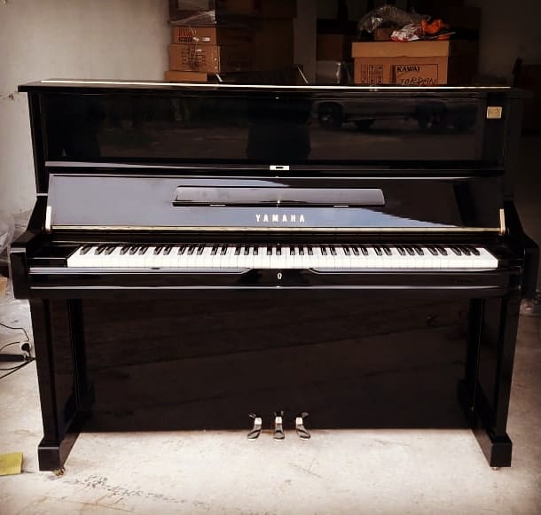 Yamaha piano